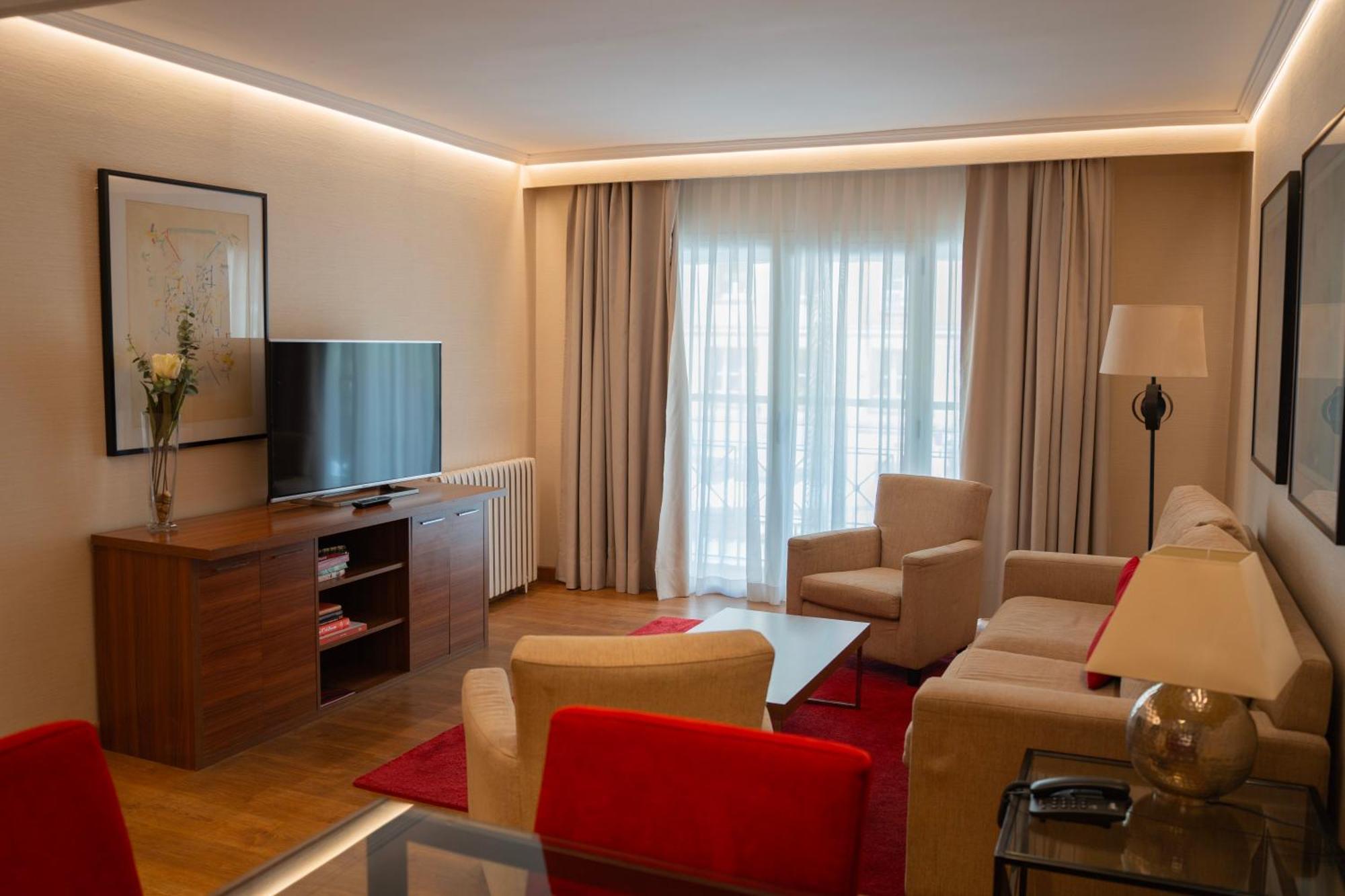 Aparto-Hotel Rosales Madryt Zewnętrze zdjęcie
