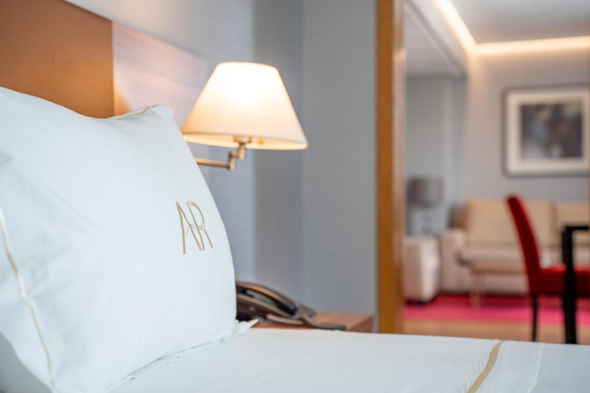 Aparto-Hotel Rosales Madryt Zewnętrze zdjęcie