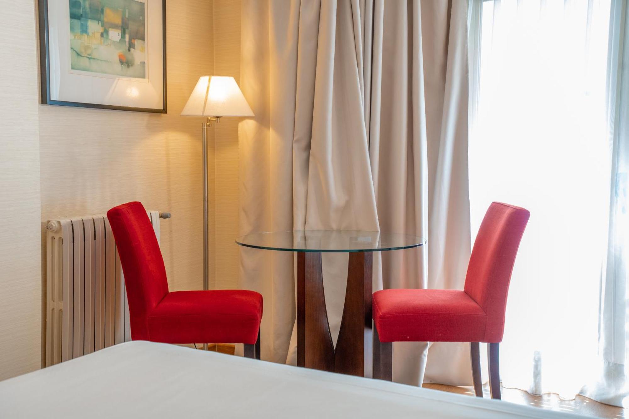 Aparto-Hotel Rosales Madryt Zewnętrze zdjęcie